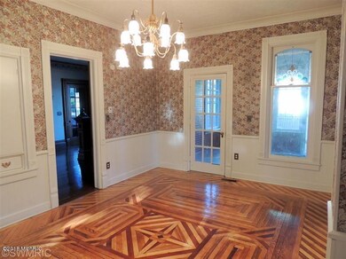 20140716013515020211000000-o