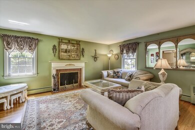 7505 Rocksham Dr, Towson, MD 21286 - photo 4