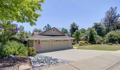 3 Car Garage