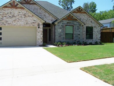 2622 Flora Ln, Denison, TX 75020 - photo 2