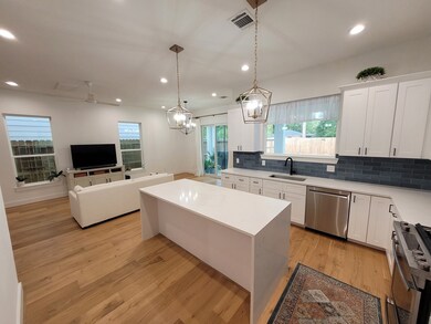 5706 Balbo St unit B, Houston, TX 77091 - photo 4