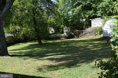 206 E Mill Ave, Capitol Heights, MD 20743 - photo 4