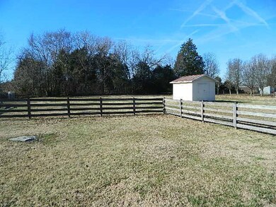 212 Fontenay Dr, Lebanon, TN 37090 - photo 2