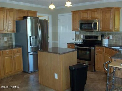 109 Fairfax Ct, Jacksonville, NC 28540 - photo 7