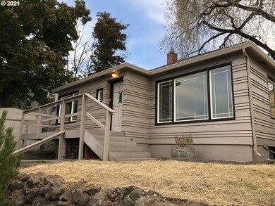 924 SW Goodwin Place, Pendleton, OR 97801 - photo 2