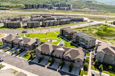 007_1104_west_cattail_court-8_773