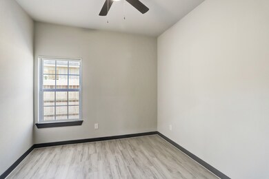 4907 Cruse Rd unit 2, Houston, TX 77016 - photo 6