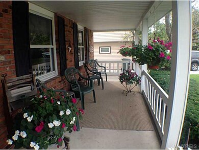 467 Fairmont Ave, North Tonawanda, NY 14120 - photo 3