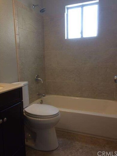 823 W Cherry St, Compton, CA 90222 - photo 5