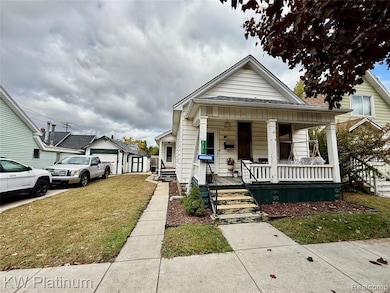 731 Bancroft St, Port Huron, MI 48060 - photo 2