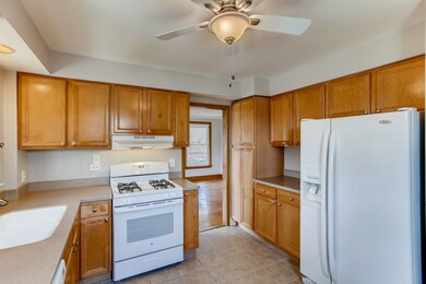 1546 Gardner Rd, Westchester, IL 60154 - photo 6