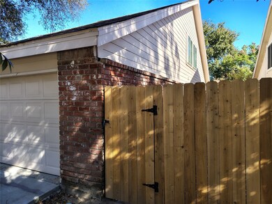 12714 Palm Desert Ln, Houston, TX 77099 - photo 5