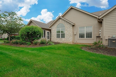 60 Villa Creek Dr unit 15, Reynoldsburg, OH 43068 - photo 2