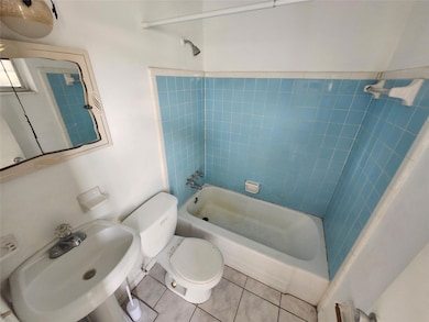 2211 Lincoln St unit 9, Hollywood, FL 33020 - photo 7