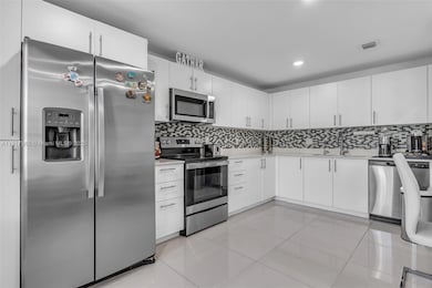 25886 SW 144th Ct, Homestead, FL 33032 - photo 4