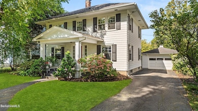 Exterior Front/Side & Garage