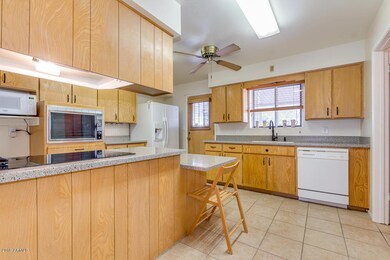 648 N 56th St, Mesa, AZ 85205 - photo 2