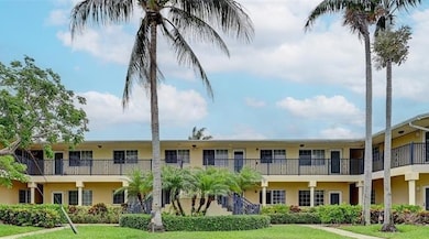 410 SW 15th St unit 103, Pompano Beach, FL 33060 - photo 2