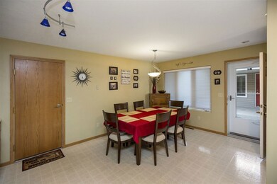 1516 Aspen Dr, Waterloo, IA 50701 - photo 5