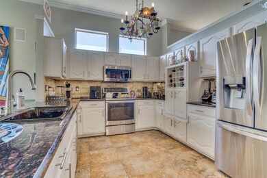 Kitchen - New Refrigerator stays