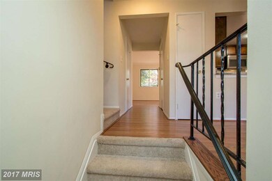 9617 Lindenbrook St, Fairfax, VA 22031 - photo 4