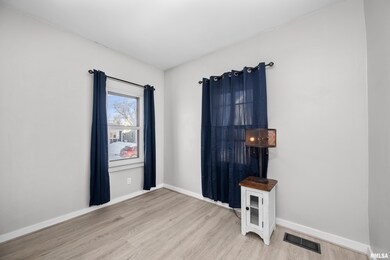 2027 44th St, Rock Island, IL 61201 - photo 5