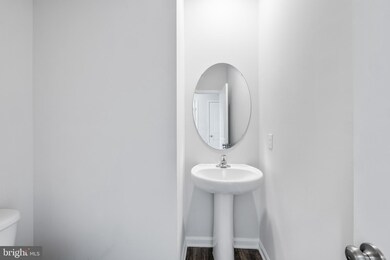 2836 Turning Leaf Ct, Lake of the Woods, VA 22508 - photo 4