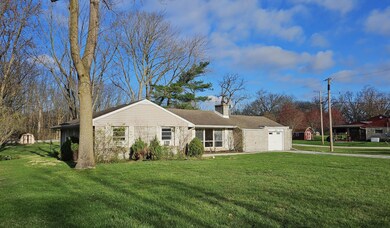 2446 Forest Park Dr, Dyer, IN 46311 - photo 2