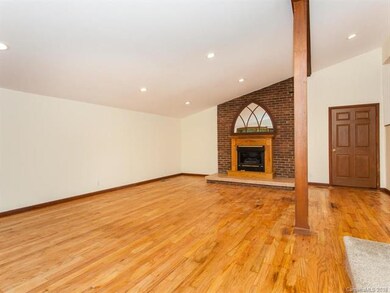 306 Oak Hill Rd, Candler, NC 28715 - photo 2