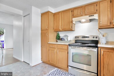 1533 Iris Ct, Hagerstown, MD 21740 - photo 4