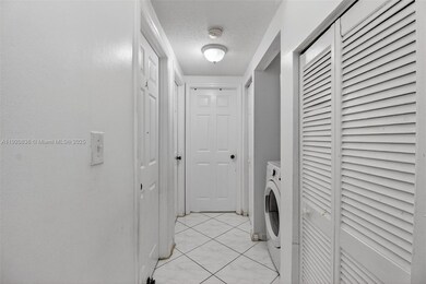 18615 NW 84th Ct unit 101-1, Hialeah, FL 33015 - photo 7