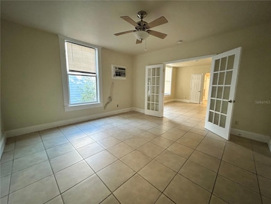 727 Dartmoor St N unit 301, Saint Petersburg, FL 33701 - photo 5