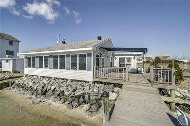 940 Fort Lowry Ln, Dunnsville, VA 22454 - photo 2