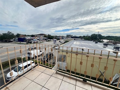 4758 W Flagler St unit 11, Coral Gables, FL 33134 - photo 5