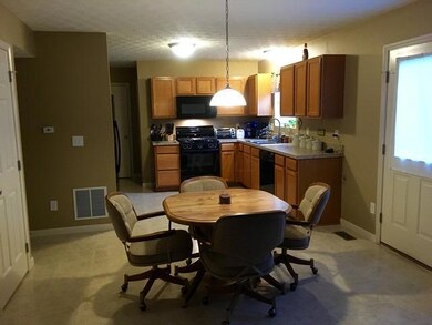 315 Sycamore Dr, Circleville, OH 43113 - photo 4