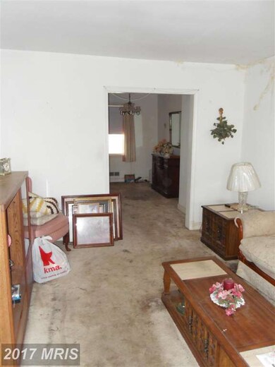 4119 Shannon Dr, Baltimore, MD 21213 - photo 4