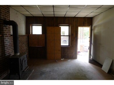 303 Sherman St, Gloucester City, NJ 08030 - photo 5