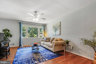 5002 Dulce Ct, Annandale, VA 22003 - photo 4