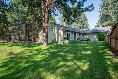 19204 River Woods Dr, Bend, OR 97702 - photo 3