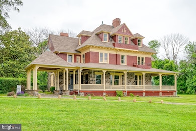 526 S Chapel Gate Ln, Baltimore, MD 21229 - photo 2