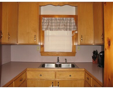 20 Florence St, Milford, MA 01757 - photo 6