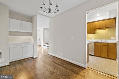 4844 28th St S unit B, Arlington, VA 22206 - photo 7