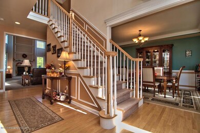 1080 Woodberry Dr, Mountain Top, PA 18707 - photo 2