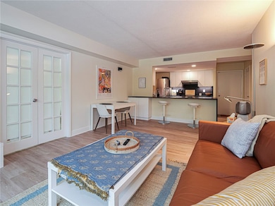 855 Dahlia Ln unit 206, Vero Beach, FL 32963 - photo 7