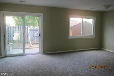 9548 Blake Ln, Fairfax, VA 22031 - photo 2