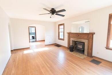 563 Richards Rd, Columbus, OH 43214 - photo 4