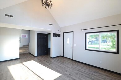 333 Hartford Ave, Des Moines, IA 50315 - photo 7