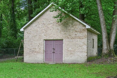 2279-Woodbridge-Drive-00006