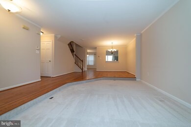 6337 Mary Todd Ct, Centreville, VA 20121 - photo 4