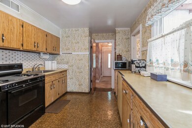 1834 Monroe Ave, Glenview, IL 60025 - photo 4